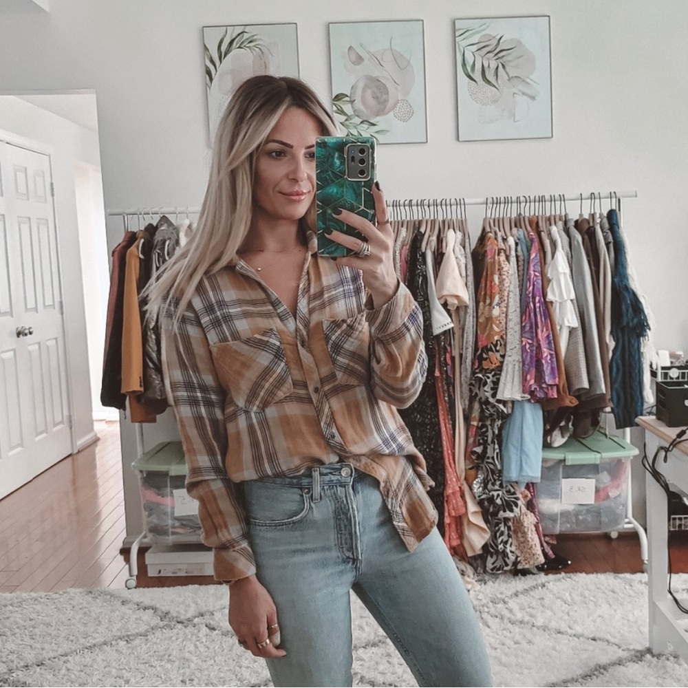 Cloth and stone tan plaid casual button down shirt